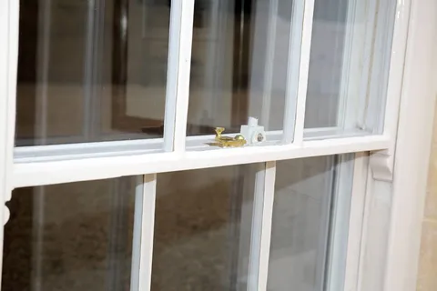 virtually-invisible hero image